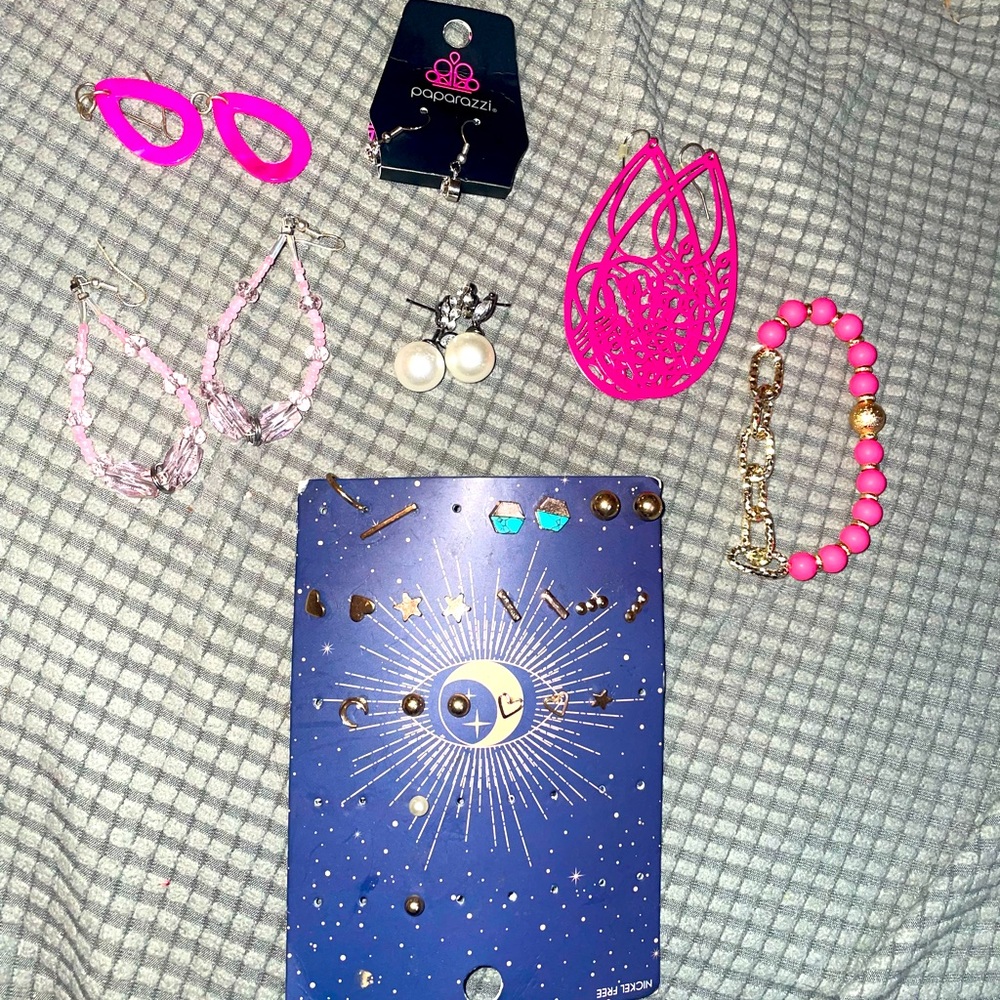 PAPARAZZI EARRING LOT
